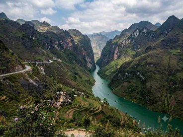 tour du lịch trong nước; tour du lịch nước ngoài; tour du lịch trọn gói; công ty du lịch uy tín; Seiko Travel