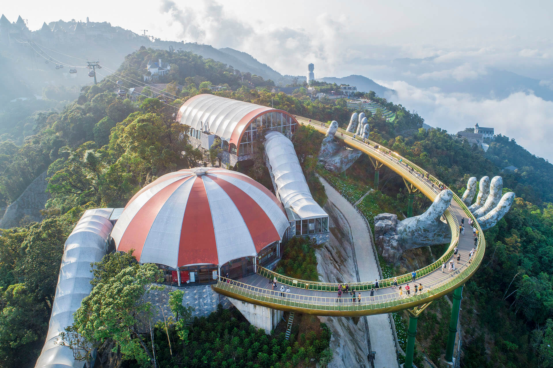 cầu vàng Đà Nẵng