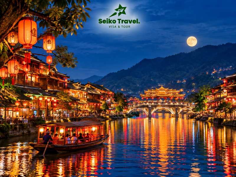 Review du lịch Trung Quốc 2026 - Trải nghiệm thực tế 3 review du lịch Trung Quốc Phượng Hoàng cổ trấn về đêm