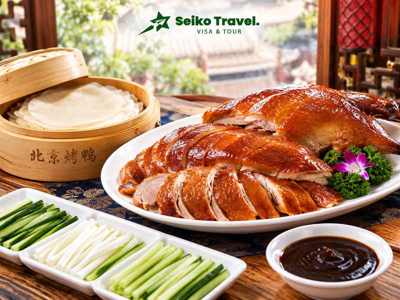 Du Lịch Bắc Kinh - Thượng Hải: Kết Hợp 2 Điểm Đến Kinh Điển 5 Vịt quay Bắc Kinh – món ăn không thể bỏ lỡ khi du lịch bắc kinh thượng hải